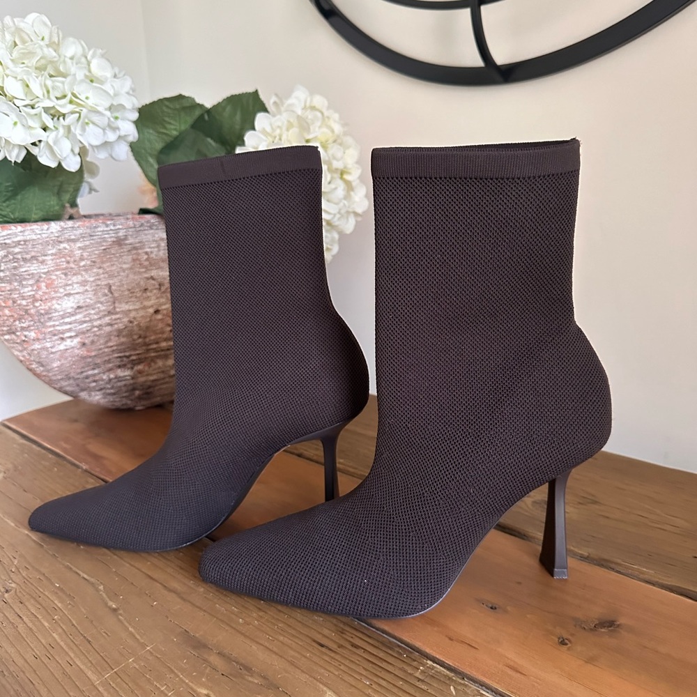 Sexy Zara sock boots - worn once - dark chocolate colour - so comfortable!